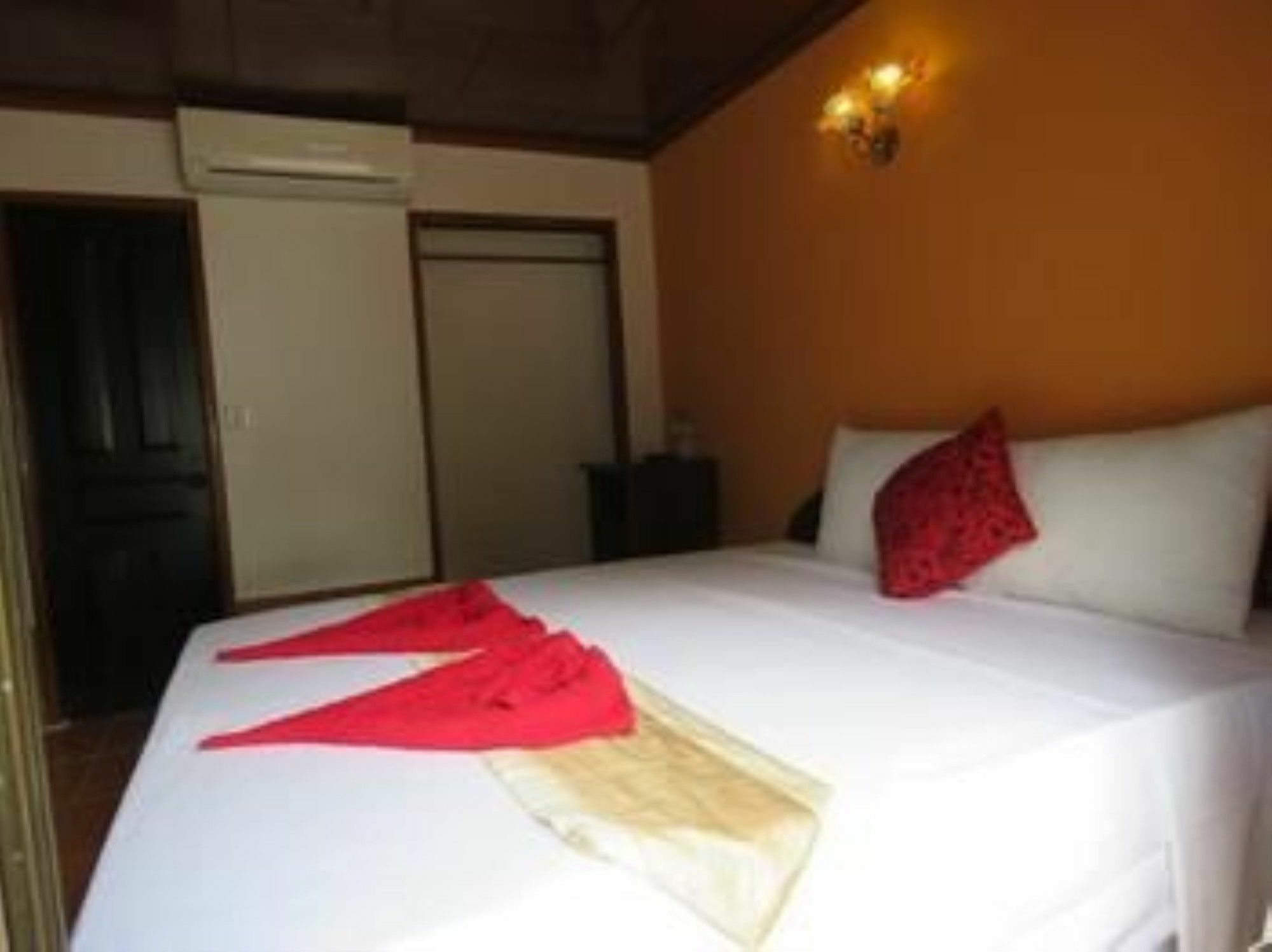 Two Easy Bungalow Hotel Sihanoukville Luaran gambar